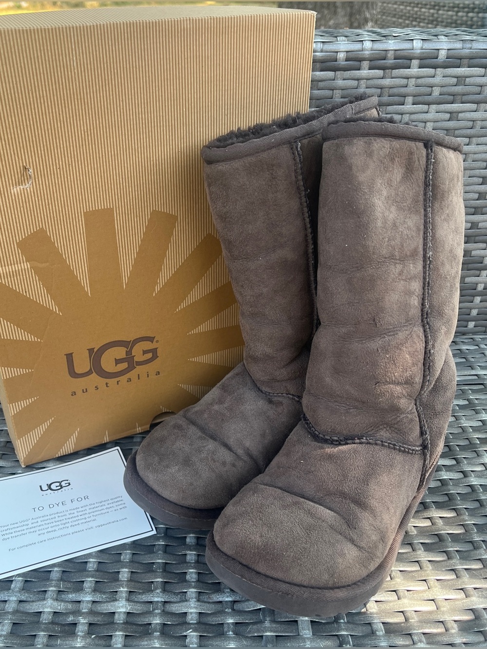 Ugg Boots Tall Chocolate Brown Size 6 with box